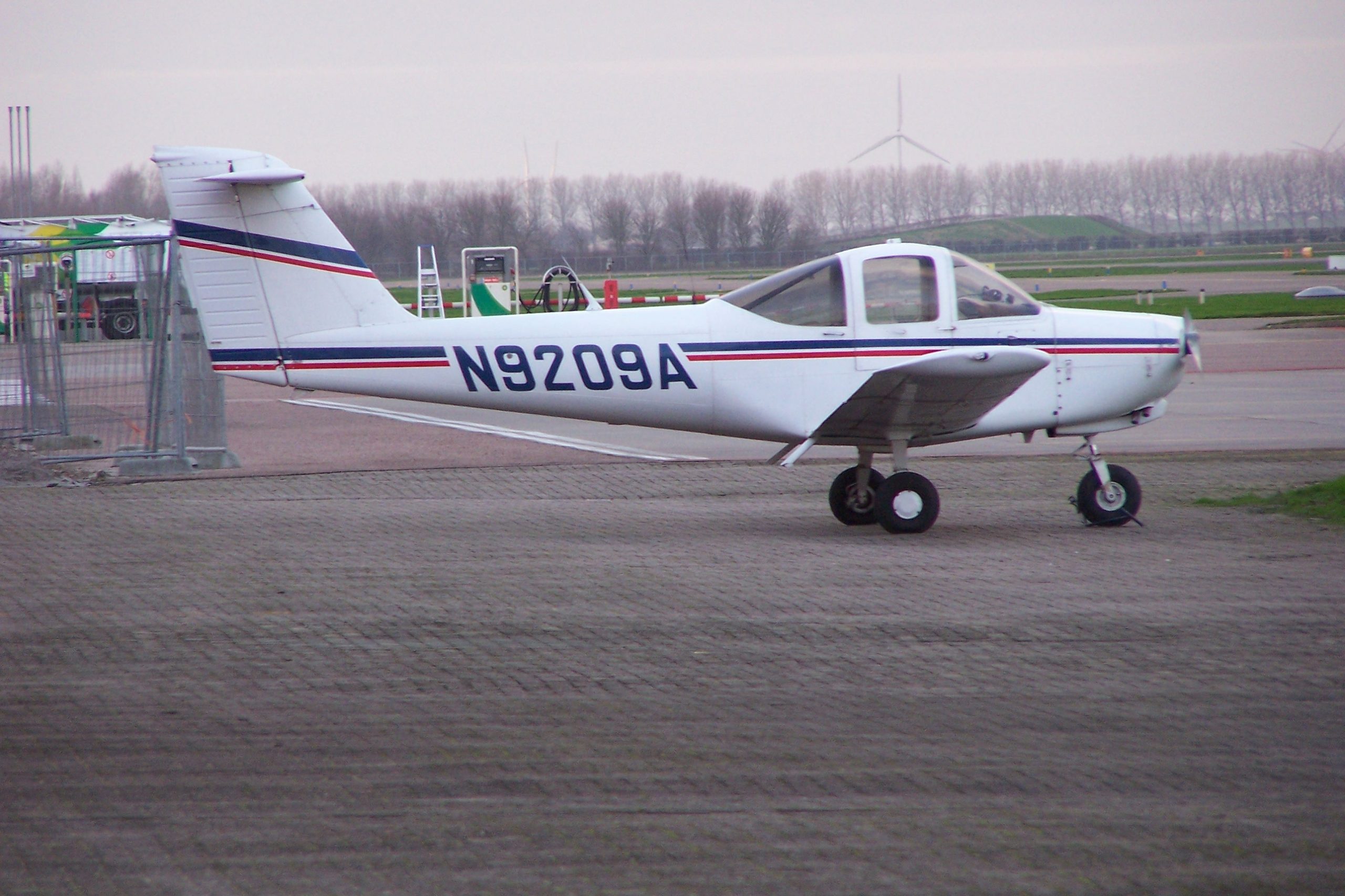 PA38 N9209A